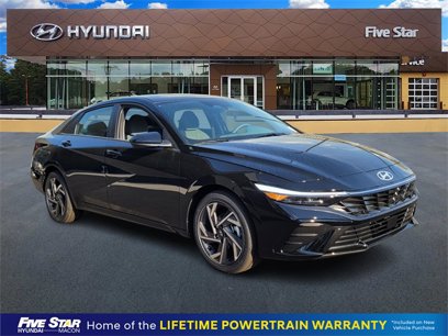 New 2025 Hyundai Elantra SEL