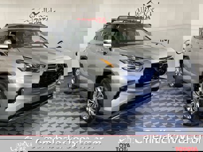 New 2025 Toyota Highlander Platinum