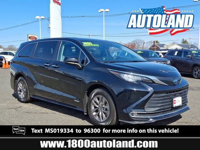 Certified 2021 Toyota Sienna XLE