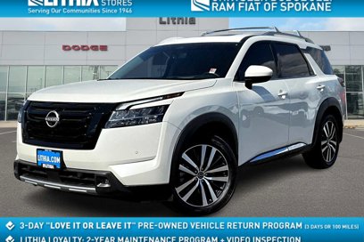 Used 2024 Nissan Pathfinder Platinum w/ Lighting Package (N92)