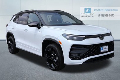 New 2025 Volkswagen Tiguan SE R-Line