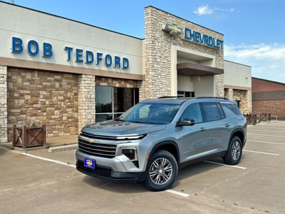 New 2025 Chevrolet Traverse LT w/ Driver Confidence Package