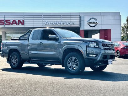 New 2025 Nissan Frontier SV w/ SV Convenience Package