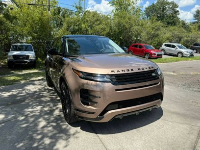 Used 2025 Land Rover Range Rover Evoque Dynamic SE