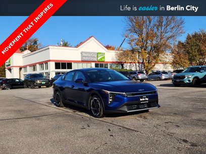 New 2025 Kia K4 EX