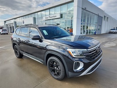 New 2025 Volkswagen Atlas Peak Edition SE