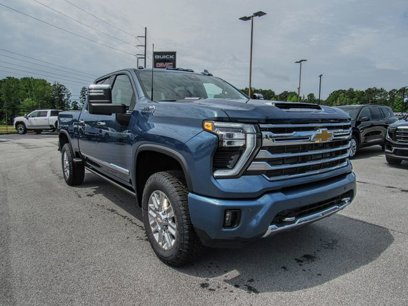 New 2025 Chevrolet Silverado 2500 High Country w/ High Country Premium Package