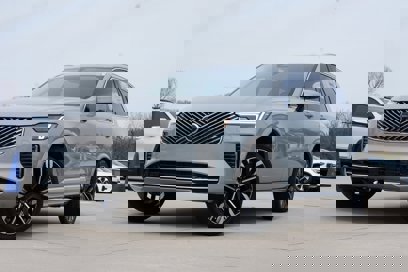 New 2025 Volvo XC90 B5 Plus w/ Protection Package Premier