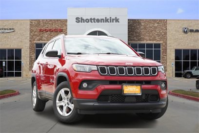 Used 2023 Jeep Compass Latitude w/ Sun and Sound Group