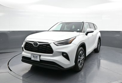 Certified 2022 Toyota Highlander XLE