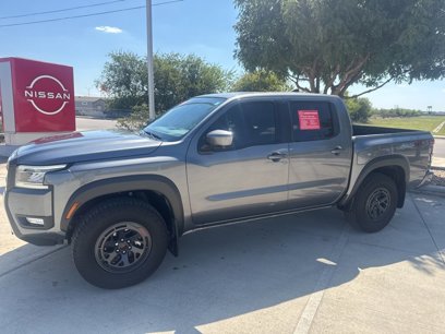 Used 2025 Nissan Frontier PRO-4X w/ Pro Convenience Package