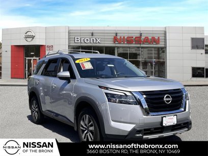 Used 2023 Nissan Pathfinder SL