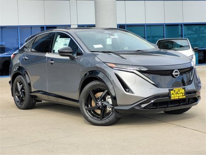 New 2025 Nissan Ariya FWD