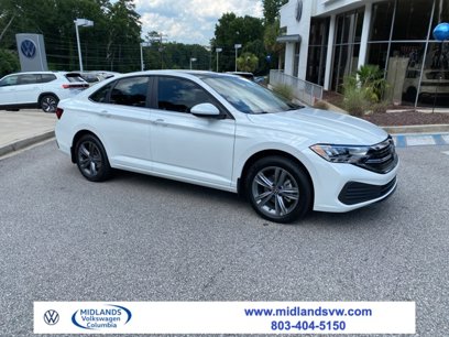 Used 2024 Volkswagen Jetta SE w/ Panoramic Sunroof Package