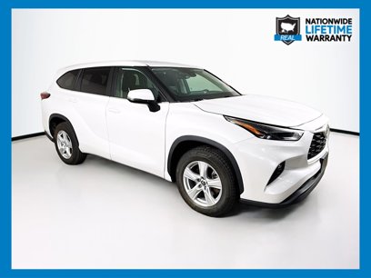 Used 2023 Toyota Highlander LE