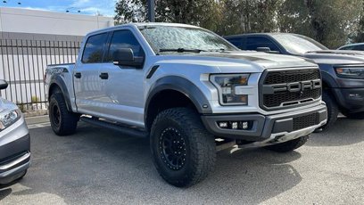 Used 2018 Ford F150 Raptor w/ Equipment Group 801A Mid