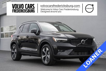 Used 2025 Volvo XC40 B5 Plus w/ Protection Package Premier