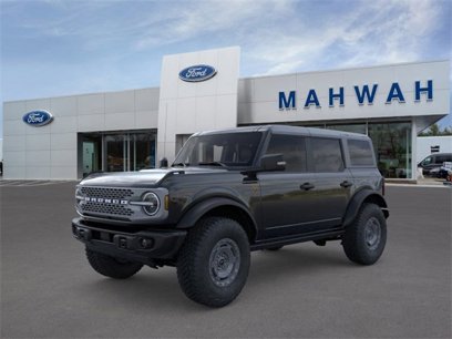 New 2025 Ford Bronco Badlands w/ Sasquatch Package