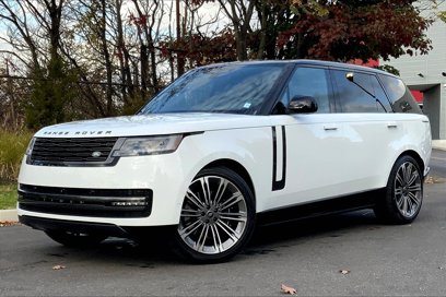 New 2025 Land Rover Range Rover Long Wheelbase SE