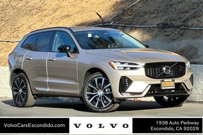 New 2025 Volvo XC60 B5 Plus w/ Protection Package Premier