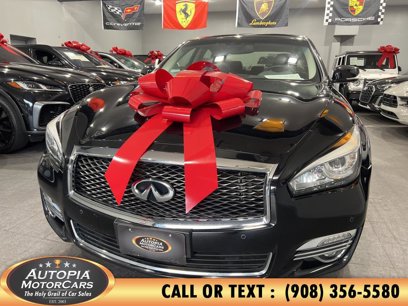 Used 2017 INFINITI Q70 3.7