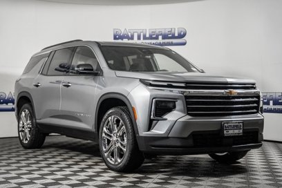 New 2025 Chevrolet Traverse LT w/ Enhanced Driving Package