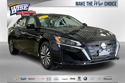 Used 2023 Nissan Altima 2.5 SV w/ SV Premium Package