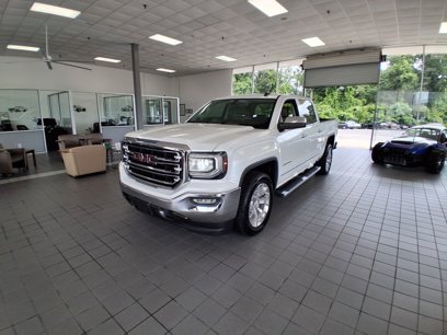 Used 2017 GMC Sierra 1500 SLT w/ SLT Premium Package