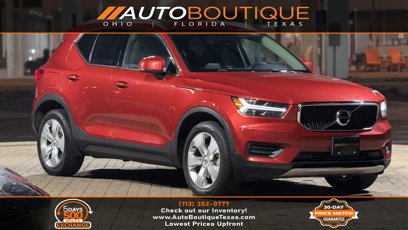 Used 2022 Volvo XC40 T4 Momentum