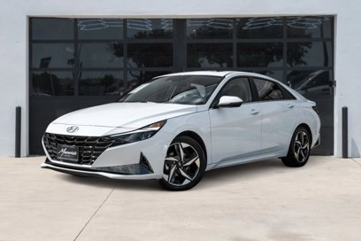 Used 2022 Hyundai Elantra Limited w/ Cargo Package
