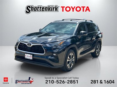 Used 2023 Toyota Highlander Limited