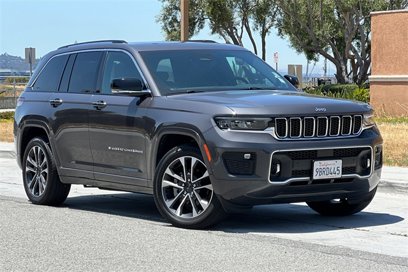Used 2022 Jeep Grand Cherokee Overland w/ Luxury Tech Group IV