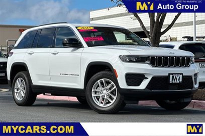 New 2025 Jeep Grand Cherokee Laredo