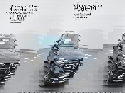 New 2025 Mercedes-Benz GLC 300