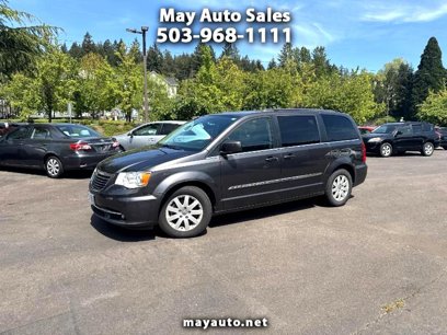 Used 2016 Chrysler Town & Country Touring