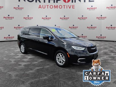 Used 2024 Chrysler Pacifica Touring-L