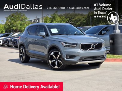 Used 2021 Volvo XC40 T5 Momentum w/ Protection Package Premier