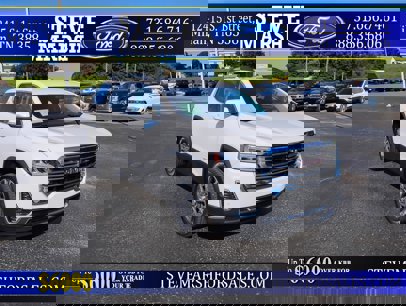 Used 2023 GMC Acadia SLE w/ Driver Convenience Package