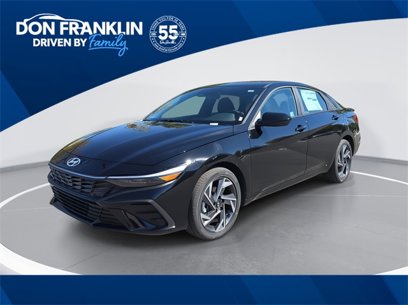 New 2025 Hyundai Elantra SEL