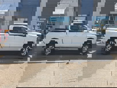 Used 2022 Nissan Frontier SV w/ Technology Package