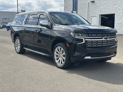 Used 2021 Chevrolet Suburban Premier w/ Premium Package 2