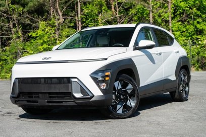 Used 2024 Hyundai Kona SEL w/ Convenience Package