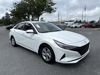 Used 2022 Hyundai Elantra SE