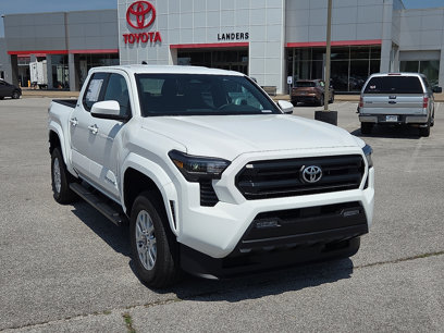 New 2025 Toyota Tacoma SR5