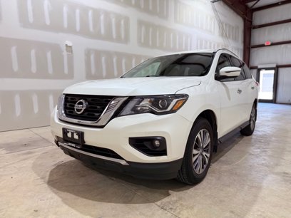 Used 2020 Nissan Pathfinder SV