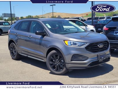 New 2024 Ford Edge SE w/ Black Appearance Package