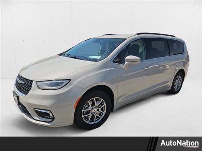 Used 2021 Chrysler Pacifica Touring