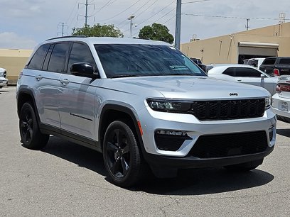 Used 2024 Jeep Grand Cherokee Limited w/ Luxury Tech Group II