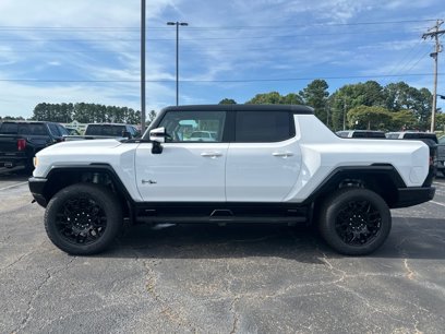 New 2025 GMC Hummer EV 2X w/ LPO, Illumination Package