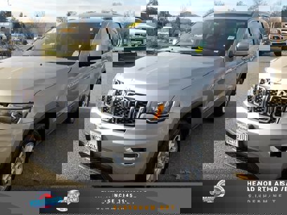 Used 2020 Jeep Grand Cherokee Laredo